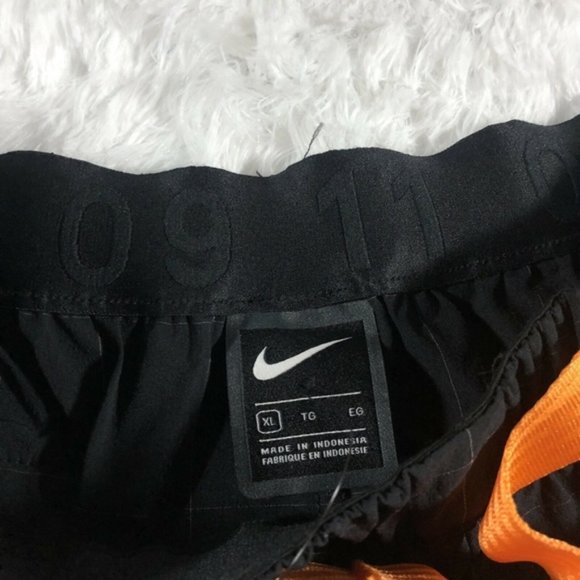 Nike Sportswear Tech Pack Repel Woven Shorts - Picture 6 of 10